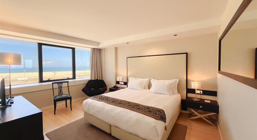 Front Sea View Suite